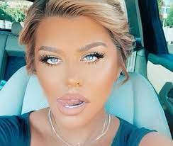 O piesă tonică, pozitivă, un hit de vară perfect, iar băieții chiar au investit să arate bine. La 50 De Ani Intr Un Costum De Baie Minuscul Loredana Groza Isi Zadara Fanii De Pe Instagram Iar Te Ai Dezbracat