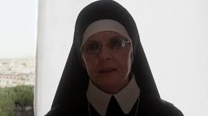 The Young Pope, episodio 1: il discorso di Suor Mary a Lenny