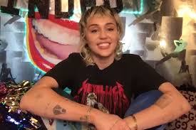 Other famous females who've proudly. Miley Cyrus Now Has The Ultimate Hybrid Haircut Teen Vogue