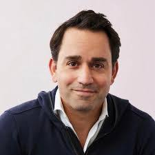 Matt Groth's Instagram, Twitter & Facebook