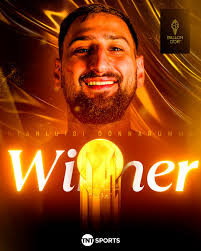 Gianluigi Donnarumma wins the Yashin Trophy for best men's goalkeeper ⛔️