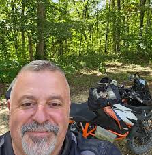 Is there day parking available for Red River Scramble?