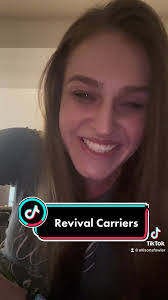 Allison Fowler's Instagram, Twitter & Facebook