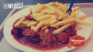Palmengrill Currywurst Wurstchen Lebensmittel Essen