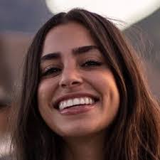 Lynette Isaacs's Instagram, Twitter & Facebook