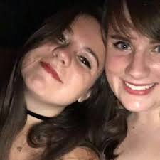 Lizzie Wilcox's Instagram, Twitter & Facebook