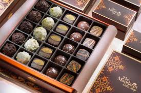 Regular size (4pcs) white lotus with two yolks golden lotus with two yolks mini size (6pcs) mini white lotus with yolk mini golden lotus with yolk terms & conditions: The Mandarin Cake Shop Cake Shops In Tianhe Mandarin Oriental Guangzhou