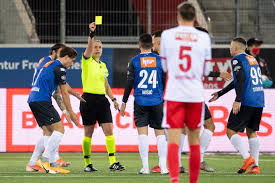 Seit wann gibt es fußball? Schiedsrichterinnen Warum Es Im Fussball Nur Wenige Gibt