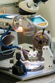 Die Magnetspannkugel Eignet Sich Besonders Fur Die Laserschweissung Von Formeinsatzen An Handarbeitsplatzen Oder An Polie Spannsysteme Laserschweissen Laser