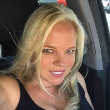 Kristin Zelaya's Instagram, Twitter & Facebook