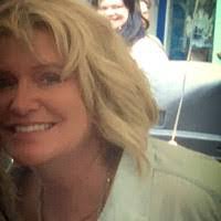 Alison Ogle's Instagram, Twitter & Facebook