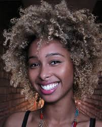 The Blonde Streak On Natural Hair Tgin Natural Hair Styles Curly Hair Styles Naturally Blonde Natural Hair