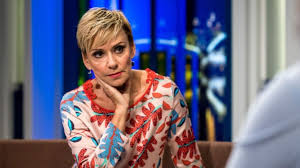 Szülei jakupcsek ferenc és pup irén. Jakupcsek Gabriella Magyarorszag Nagyon Mostohan Banik A 40 Feletti Kepernyoseivel 24 Hu