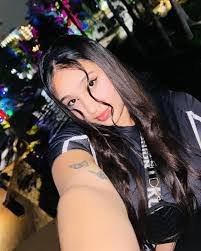 Heidy Martinez's Instagram, Twitter & Facebook