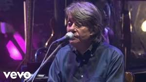 It was january 3, 1979 when fabrizio de andrè and pfm gave life to a memorable concert in hall c of the fair that will remain in the history of italian music. Fabrizio De Andre Geordie Live Chords Chordify
