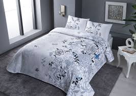 Ancak ürün, içinde battaniye olsa dahi terletmeme ve serin tutma özelliğini her zaman muhafaza eder. Tac Joseph Gri Tek Kisilik Pike Takimi Tac Pike Takimi Fiyatlari Ve Ozellikleri