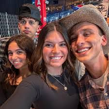 Gavin Mcminn's Instagram, Twitter & Facebook