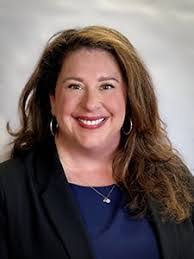 Erin Stowell's Instagram, Twitter & Facebook