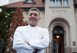 Meniul lui joseph hadad este suma experiențelor acestui bucătar care a crescut în. Interviu Cu Joseph Hadad Patron Si Chef Al Restaurantelor Joseph By Joseph Hadad Si Caju Blog Expressoft Eu