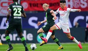 Als weitere information von live fußball im tv in deutschland, kann man in die wochliche tv programm konsultieren jeden spiel im tv. Deutsche Bundesliga Jetzt Live Im Tv Livestream Schauen