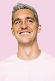 Luke Anderson's Instagram, Twitter & Facebook