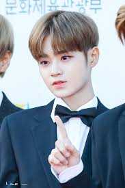 Two years after its creation, he became skilled enough to form a rasenshuriken without any shadow clones and throw it in his base form. ì´ëŒ€íœ˜ Lee Daehwi Lee Daehwi Wanna One Daehwi Wanna One