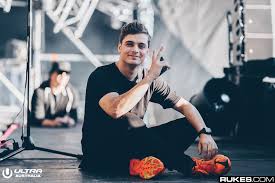 14 852 520 · обсуждают: Martin Garrix Macklemore And Fall Out Boy Team Up For Summer Days Edmli
