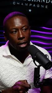 Ku Dia di Tata na kaminda, mi ta kere esaki ta e mensahe ku nos tur ku ta  yu mester skucha. Tata, tambe tin sentimentu. 💜 Happy Father's Day, to all  fathers