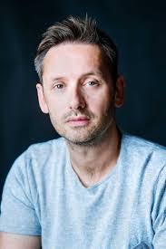 Jan Martin's Instagram, Twitter & Facebook