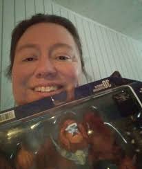 I am getting 5 Orkos, one Beast man and 2 Shadow Weavers, an uncle montork  and a Dree Elle for Christmas. Well, I might just have an unboxing for two  of the