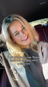 Loni Murphy's Instagram, Twitter & Facebook