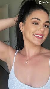 Jodi Foreman's Instagram, Twitter & Facebook