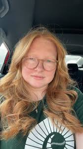 Young professional 2/2 apartment split