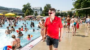Dies ist gerade für kleine kinder von. Bildstrecke Schwimmbad Fondli Dietikon Luzerner Zeitung