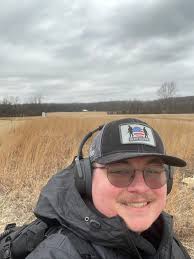 I'm looking for a place I might be able to sell my door hangers? Dragging  everything to craft show after craft show is getting to be to much? Maybe a  small spot