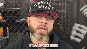 Fulton's S&C Coach Rob Acosta reacts to Stephen Fulton vs Brandon Figueroa