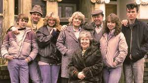 51 eastenders cast members appeared in the episode, with several expressing trepidation about performing live prior to the broadcast. Eastenders Original Cast Then And Now Closer