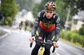 His ascendancy in road cycling has been years in the making, with. Toch Een Pluspuntje Wout Van Aert Doet Goeie Zaak Voor Geel Het Nieuwsblad Mobile