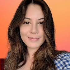 Stephanie Nuzzo's Instagram, Twitter & Facebook