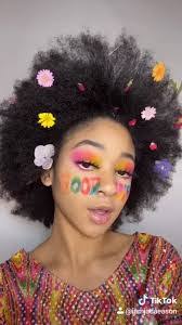 Jada Eason's Instagram, Twitter & Facebook