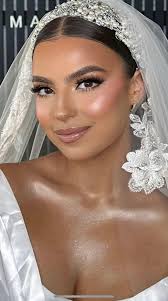 Who is a makeup artist available in Panama City