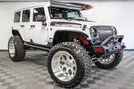 The boss has a chance to drop a visual + random t21 items! 2018 Jeep Wrangler Rubicon Recon Unlimited Hemi White