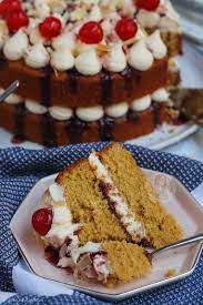 Bakewell Cake Jane S Patisserie Bakewell Cake Janes Patisserie Patisserie Cake