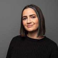 Kate Casteel's Instagram, Twitter & Facebook