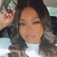 Siobhan Johnson's Instagram, Twitter & Facebook