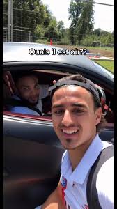 KURZAWA and Friends Enjoying a Day Out