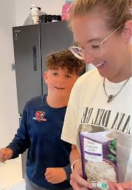 Funny Riddles With Lexi and Simon