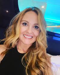 Today's abs are brought to you by two weeks of coughing. Lol yep I was  super sick for the last 10 days. Lots of travel led to lots of coughing.  I'm happy