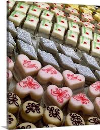 Assorted Petit Fours In 2020 Cake Business Petit Fours Mini Pastries