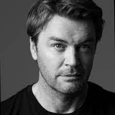 Ronald Dorff's Instagram, Twitter & Facebook